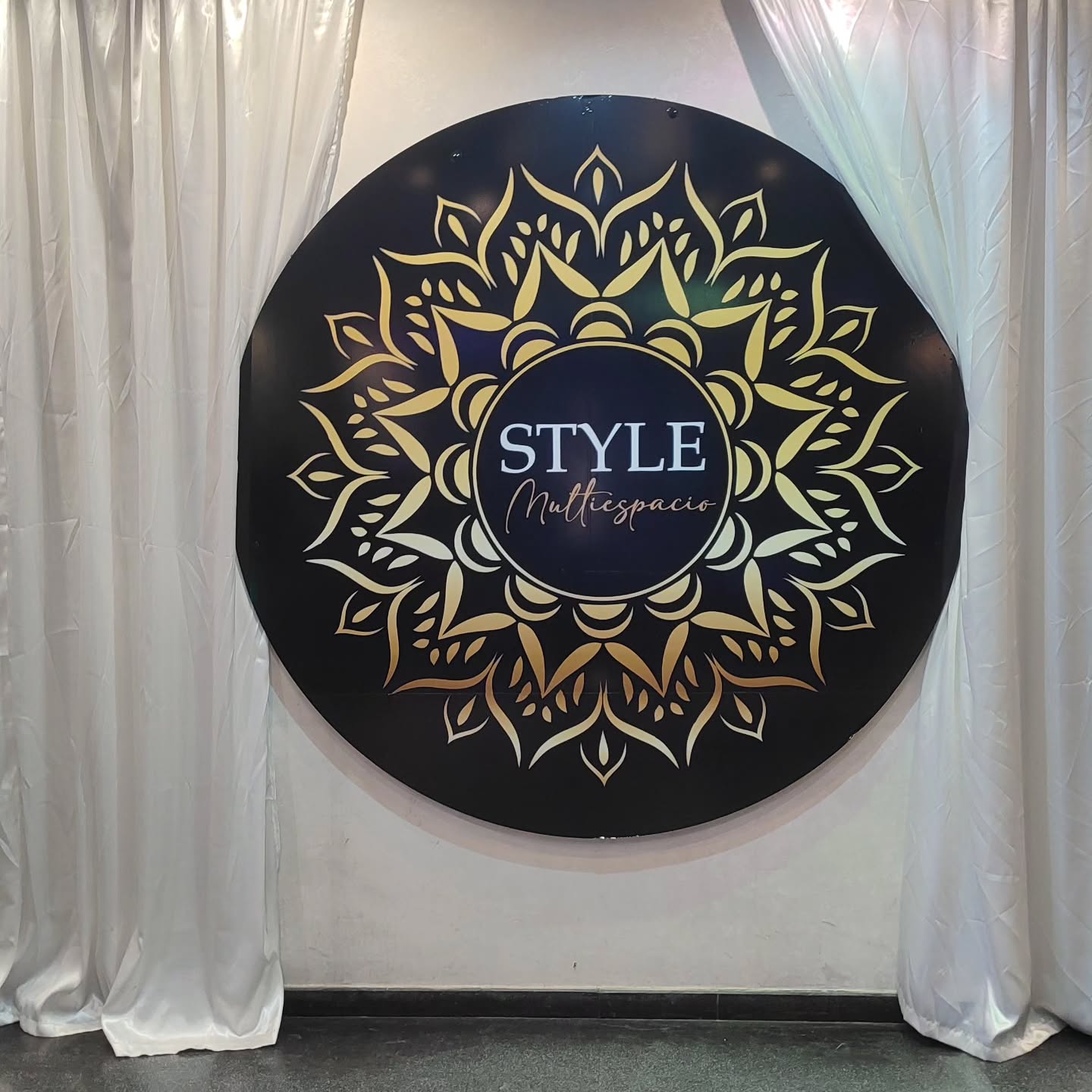 SALON STYLE MULTIESPACIO