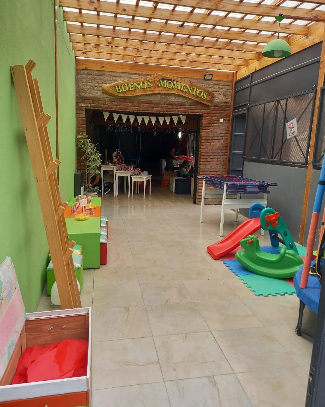 BUENOS MOMENTOS SALON DE EVENTOS