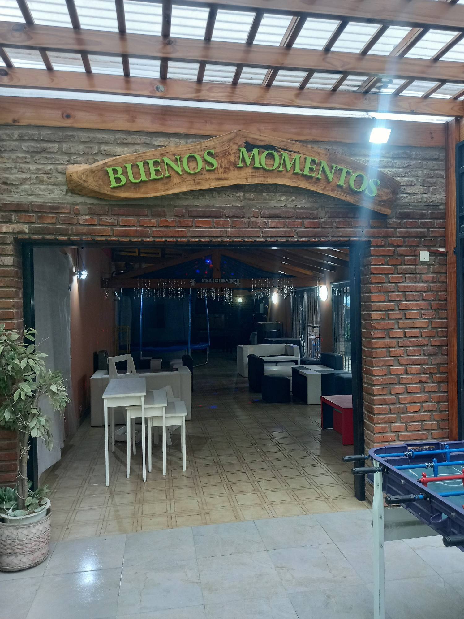 BUENOS MOMENTOS SALON DE EVENTOS