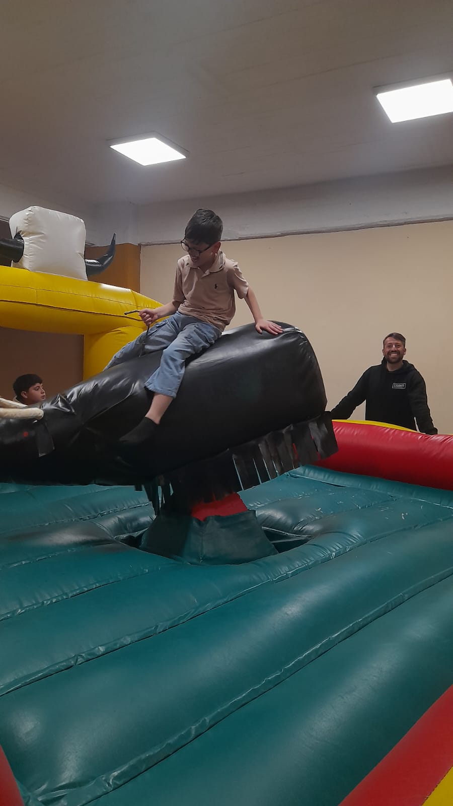 ENJOY SALON DE FIESTAS