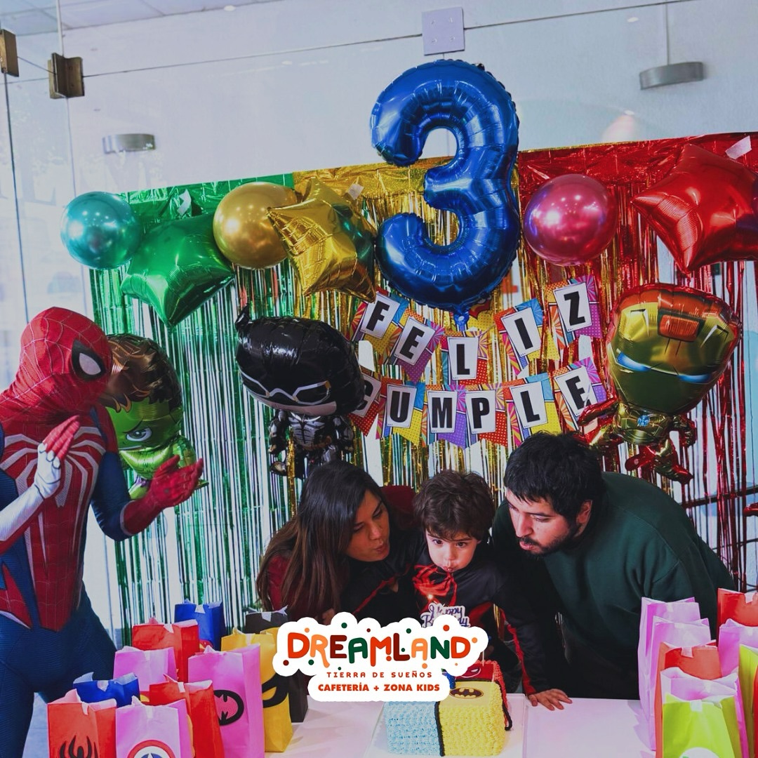 Dreamland - Café y Juegos