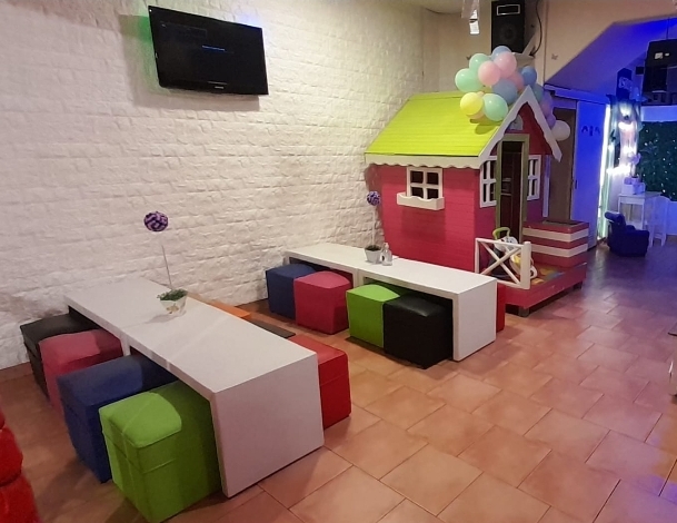 SALON ACUARELA